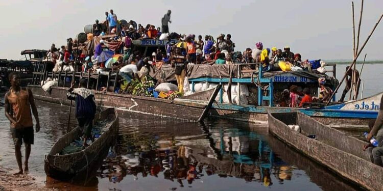 Maï-Ndombe : au moins 80 personnes meurent dans un naufrage à Mushie, Félix Tshisekedi exige l&rsquo;ouverture d&rsquo;une enquête