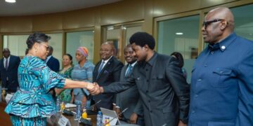 Gouvernement Suminwa : avant son investiture, la première ministre mobilise son équipe