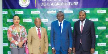 Lomami : le gouverneur Iron Van Kalombo Musoko rencontre le ministre  national de l&rsquo;agriculture à Kinshasa
