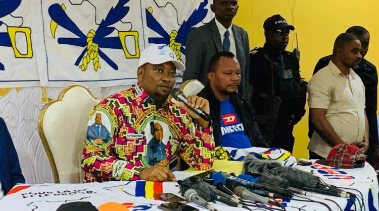 RDC : fronde à l&rsquo;UDPS : Eteni Longondo dénonce la mauvaise gestion d&rsquo;Augustin Kabuya