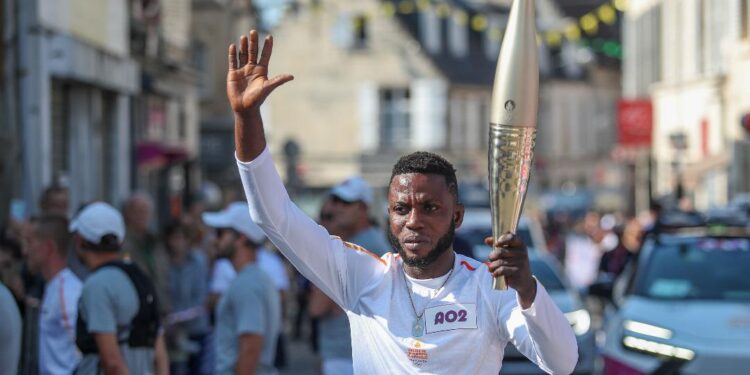 JO 2024 : le judoka congolais Arnold Kisoka battu au bout de 30 secondes