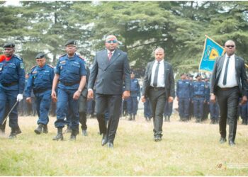 RDC : le vice-premier ministre de l&rsquo;intérieur  présenté officiellement devant la police