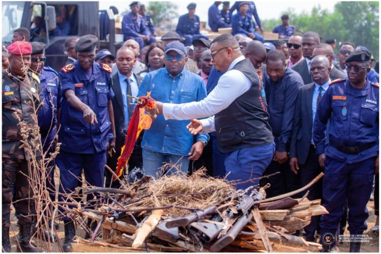RDC : Jacquemain Shabani appelle à l&rsquo;implication de tous dans la lutte contre la prolifération des armes