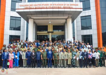 Défense nationale : Guy Kabombo a lancé le premier colloque international sur les défis sécuritaires en Afrique centrale et dans la région des Grands Lacs