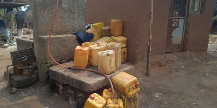 Lomami : grâce au plaidoyer du député national Bruno Miteyo, la Regideso Ngandajika obtient un nouveau groupe électrogène