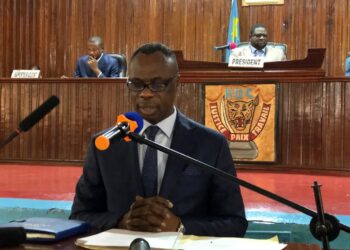 Kasaï-Oriental: investiture du gouvernement provincial, Jean Paul Mbwebwa présente les 14 axes de son programme d&rsquo;actions