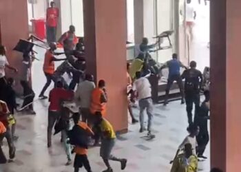 Crise à l&rsquo;UDPS : bataille rangée entre militants pro et anti Kabuya au palais du peuple