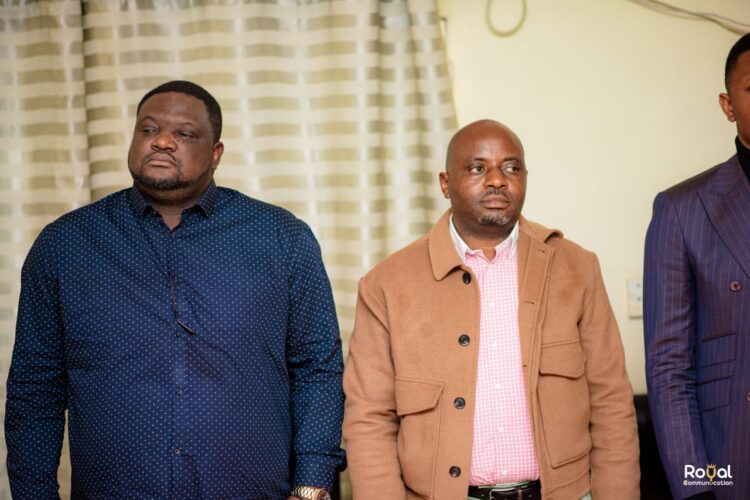 Kasaï-Oriental : Au cours d&rsquo;une tribune d&rsquo;expression libre, le député Hilaire Ntendayi a appelé les leaders des jeunes « à mettre l&rsquo;intérêt de la province sur orbite »