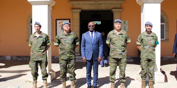 RDC : Défense nationale, Guy Kabombo Mwadianvita en Espagne pour redynamiser la coopération militaire entre les deux pays