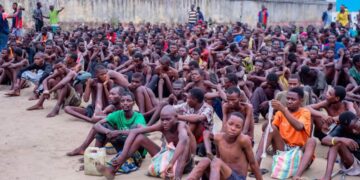 Justice : Constant Mutamba fait libérer 1685 prisonniers malades de Makala