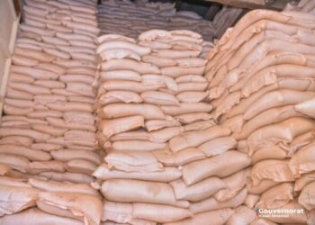 Kasaï-Oriental : le gouverneur Mbuebua Kapo ciblé par une campagne de désinformation, après avoir demandé la baisse du prix de maïs produit par le service national