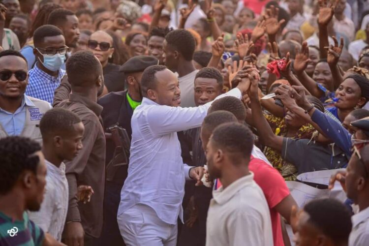 Révision de la constitution : « nous allons sensibiliser notre population à s&rsquo;impliquer dans ce processus » (Tobie Kayumbi)