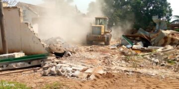 Construction du nouvel aéroport de Mbujimayi : début de la démolition des maisons au quartier de la plaine, pleurs et grincements de dents