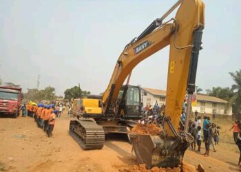 Lomami : Les travaux de réhabilitation de l&rsquo;avenue Mobutu à Ngandajika vont bientôt reprendre grâce au plaidoyer de Bruno Miteyo