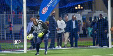 Match pour la paix : Félix Tshisekedi enfile le maillot de gardien de but
