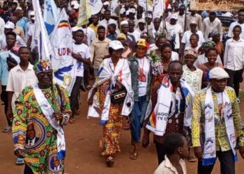 Ngandajika : sur initiative du gouverneur Iron Van Kalombo, la population exprime son soutien au changement de la constitution