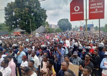 Kasaï-Oriental: les autorités et les forces vives dans la rue pour protester contre l’agression rwandaise