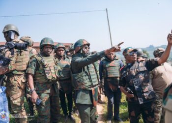 RDC – Défense nationale : Guy Kabombo Mwadianvita à Lubero, après Beni