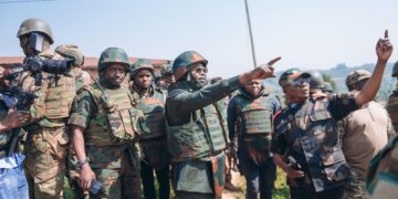 RDC – Défense nationale : Guy Kabombo Mwadianvita à Lubero, après Beni