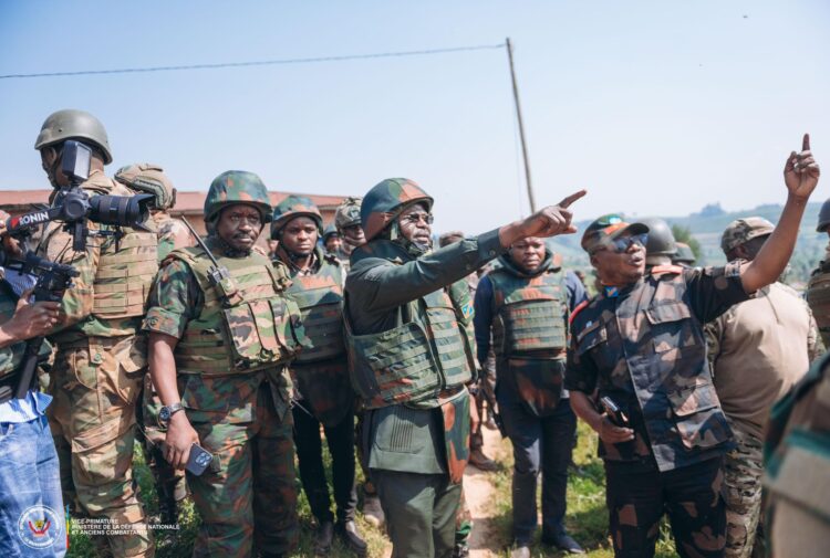 RDC – Défense nationale : Guy Kabombo Mwadianvita à Lubero, après Beni