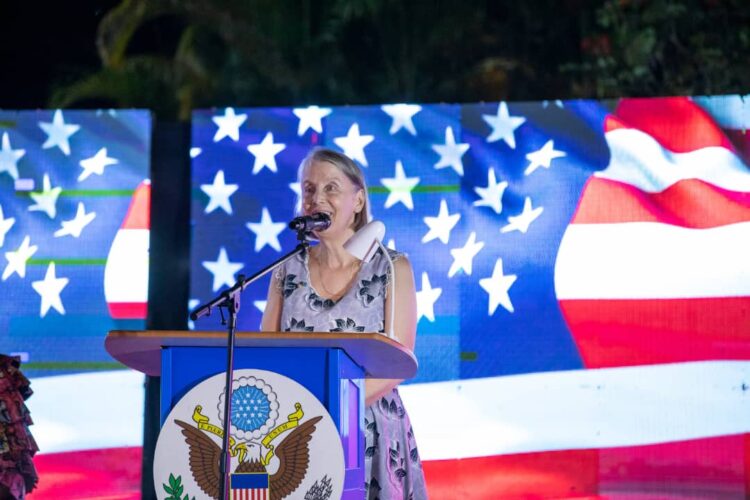 Guerre de l&rsquo;est : « Nous soutenons la souveraineté et l&rsquo;intégrité territoriale de la RDC » (Ambassadrice des États-Unis)