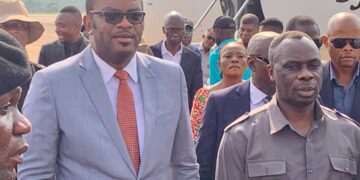 Fonction publique : Jean-Pierre Lihau à Mbujimayi pour inaugurer le siège de la CNSSAP et remettre les annuaires des agents publics de l&rsquo;État