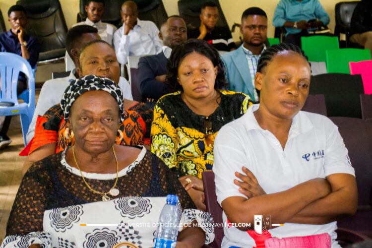 ESU : L&rsquo;université Officielle de Mbujimayi clôture la campagne de levée de fonds en faveur des femmes de Katanda
