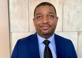 Mbujimayi : Le député national Serge Mukendi Kanyinda balaie tout soupçon de détournement des fonds alloués à la relance de la MIBA