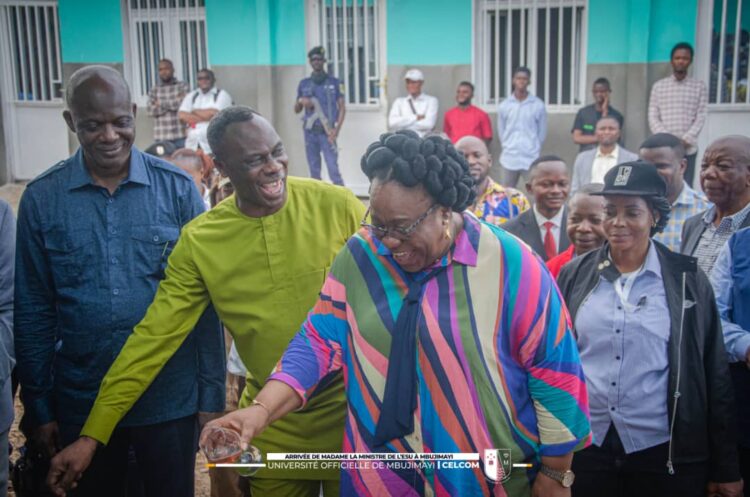 ESU-UOM : La Ministre Marie Thérèse Sombo inaugure le nouveau rectorat de l&rsquo;Université officielle de Mbujimayi