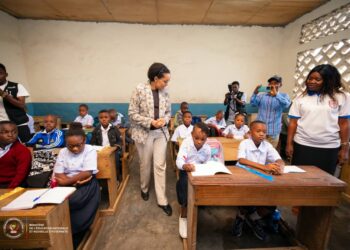 Éducation nationale : la ministre Raïssa Malu à Boma pour s’assurer de l’effectivité de la rentrée scolaire