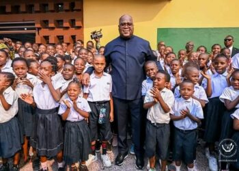 RDC : Le Président Félix Tshisekedi en visite surprise à l&rsquo;Institut Liloba pour constater l&rsquo;effectivité de la rentrée scolaire