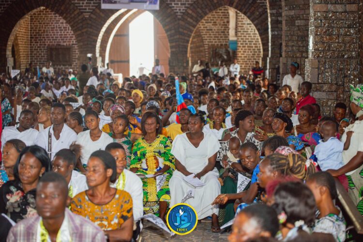 Mbujimayi : FIDEC célèbre ses quinze ans d&rsquo;existence, « un parti crédible, structuré, enraciné dans les valeurs chrétiennes » (Alix Ntambua)