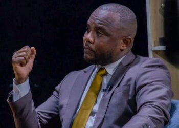 Le CSAC déclare la guerre aux « médias de la terreur » : Christian Bosembe menace de retirer les fréquences