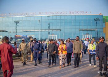 Tshopo : l’aéroport international de Kisangani pleinement opérationnel, le gouverneur Lendongolia rassure la population