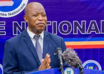 RDC : André Mbata rappelle le caractère laïc de l’État et recadre les évêques catholiques