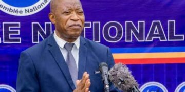 RDC : André Mbata rappelle le caractère laïc de l’État et recadre les évêques catholiques