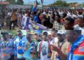 RDC : le parti Congo Espoir de José Mpanda affiche son soutien au changement de la Constitution lors d’une marche à Mbujimayi