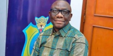 FECOFA : retrait surprise de Bosco Mwehu Beya Kofela, Véron Mosengo en position idéale pour la présidence