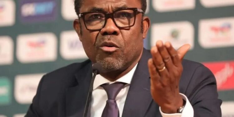 Élections à la FECOFA – Véron Mosengo dévoile son programme et tacle ses détracteurs : « ceux qui m’attaquent ont peur de la gouvernance »