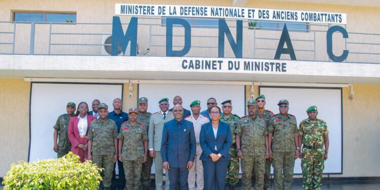 RDC – Burundi : Guy Kabombo en mission à Bujumbura pour renforcer la coopération militaire