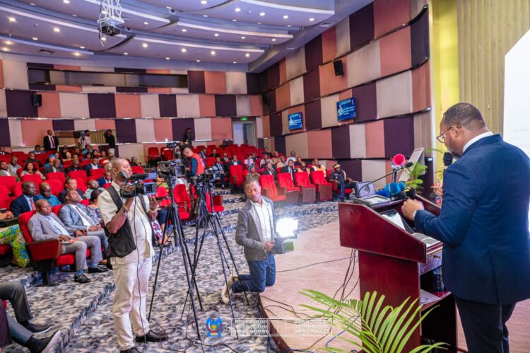 Code de la route en RDC : Tobie Kayumbi présente une réforme ambitieuse pour plus de sécurité et de fluidité