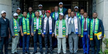 RDC | Le CNC de Pius Muabilu transmet à Félix Tshisekedi un projet d&rsquo;une nouvelle Constitution et lance une campagne nationale de sensibilisation