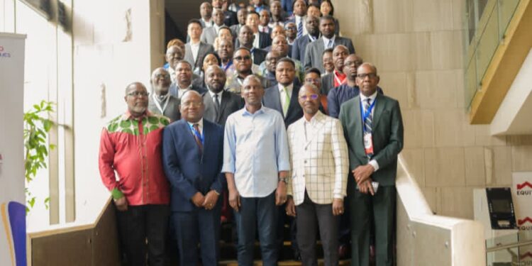RDC – Infrastructures : John Banza lance l&rsquo;évaluation des contrats et des concessions pour l’exercice 2025