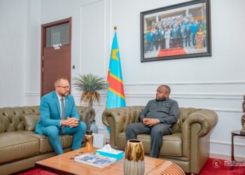 RDC – Sécurité : Jacquemain Shabani et l’ambassadeur tchèque évaluent les avancées de la réforme de la PNC