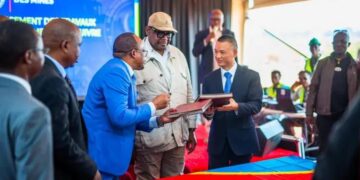 Kasaï-Oriental : Le ministre national des Mines lance les travaux de prospection des gisements du cuivre à Katende et inaugure une nouvelle ère de l’industrie minière dans le Kasaï
