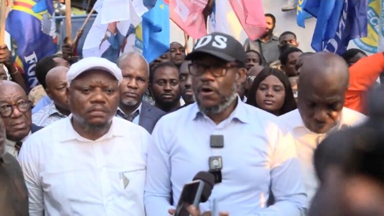 RDC : la coalition C64 va déposer plainte contre Félix Tshisekedi pour « tentative de coup d’État constitutionnel »
