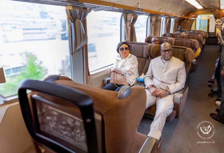 Kinshasa renoue avec le rail : Félix Tshisekedi lance la renaissance du train urbain, 15 ans après