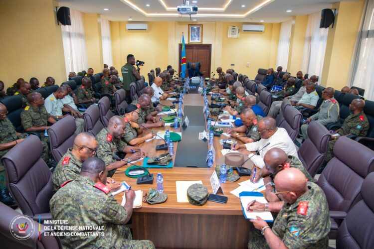 Réforme des FARDC : Guy Kabombo lance la modernisation du cadre juridique de l&rsquo;armée