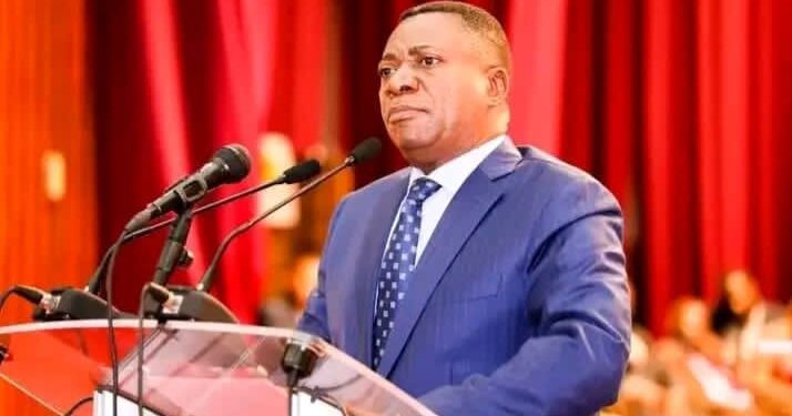 Mbujimayi : Alphonse Ngoyi Kasanji s’oppose à la démolition de l’ancien hôpital général de référence de Dipumba