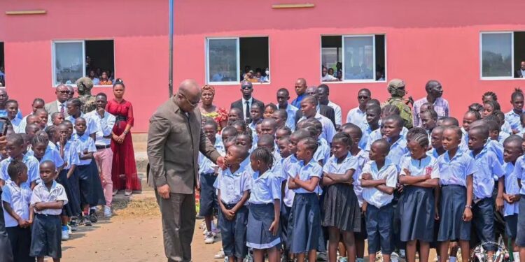 RDC | Rentrée scolaire 2026-2027 : les élèves retrouvent le chemin de l’école après deux mois de vacances